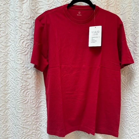 Apple Employee T-Shirt (NWT; Large; Green, Navy, or Red) - must specify color - Picture 5 of 11